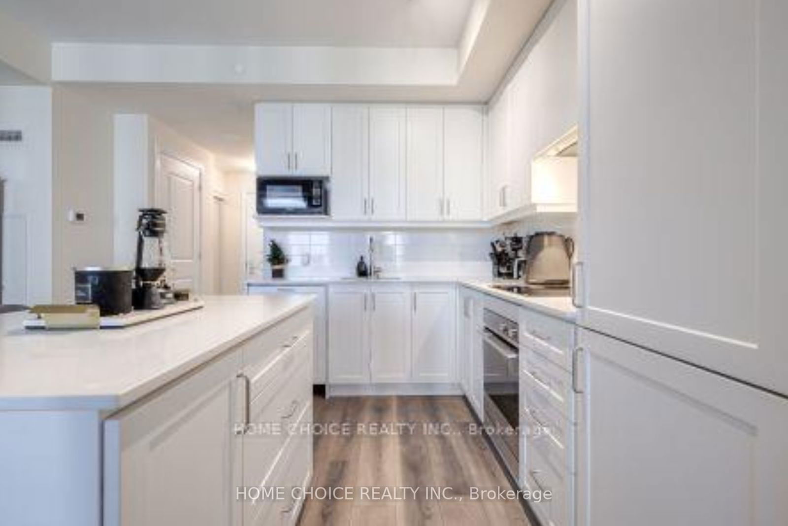 9075 Jane St, unit 1010 for sale - image #13