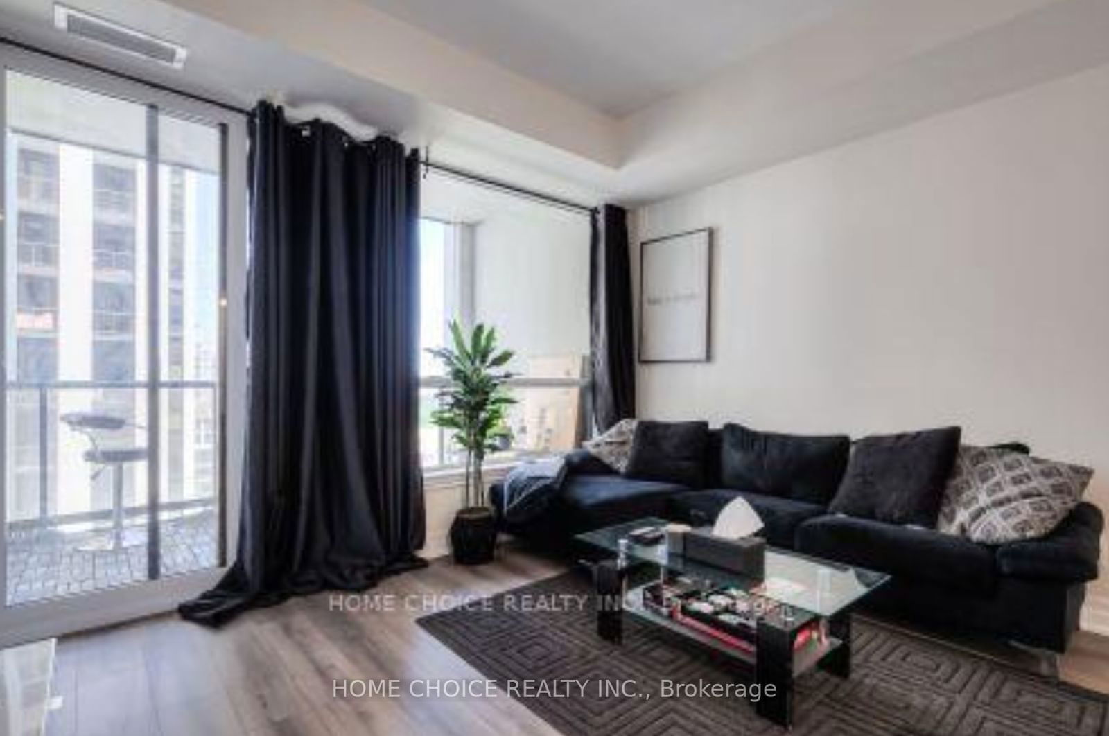 9075 Jane St, unit 1010 for sale - image #15