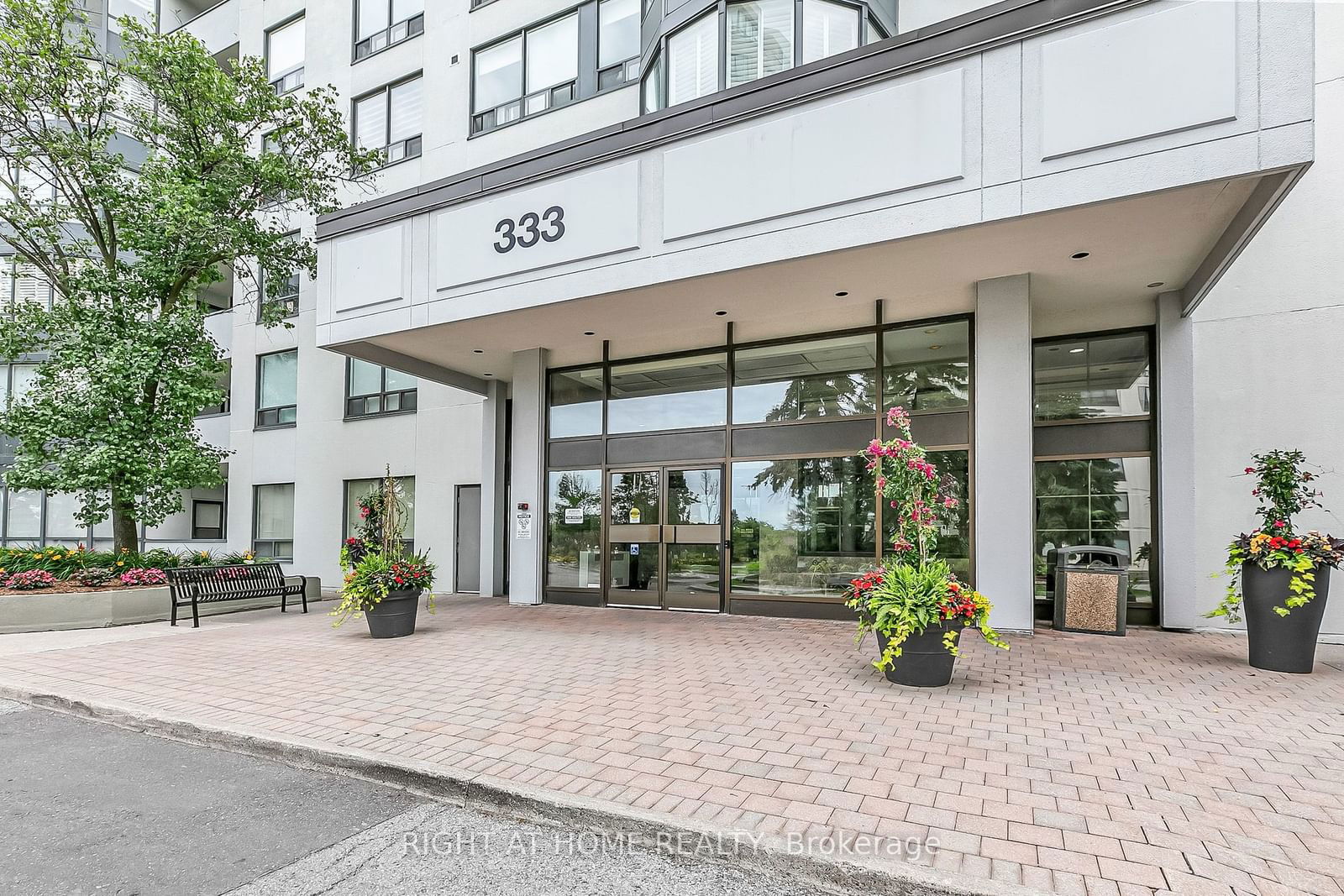 333 Clark Ave W, unit 510 for sale - image #2