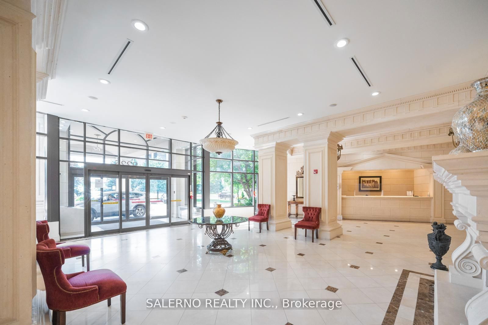 9225 Jane St, unit 1105 for sale - image #3