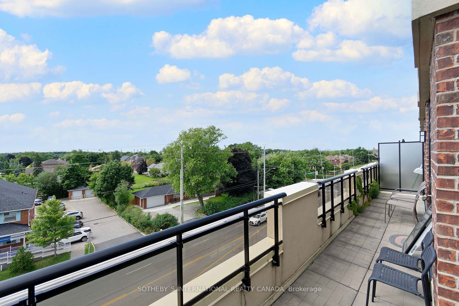 2396 Major Mackenzie Dr, unit 407 for sale - image #25