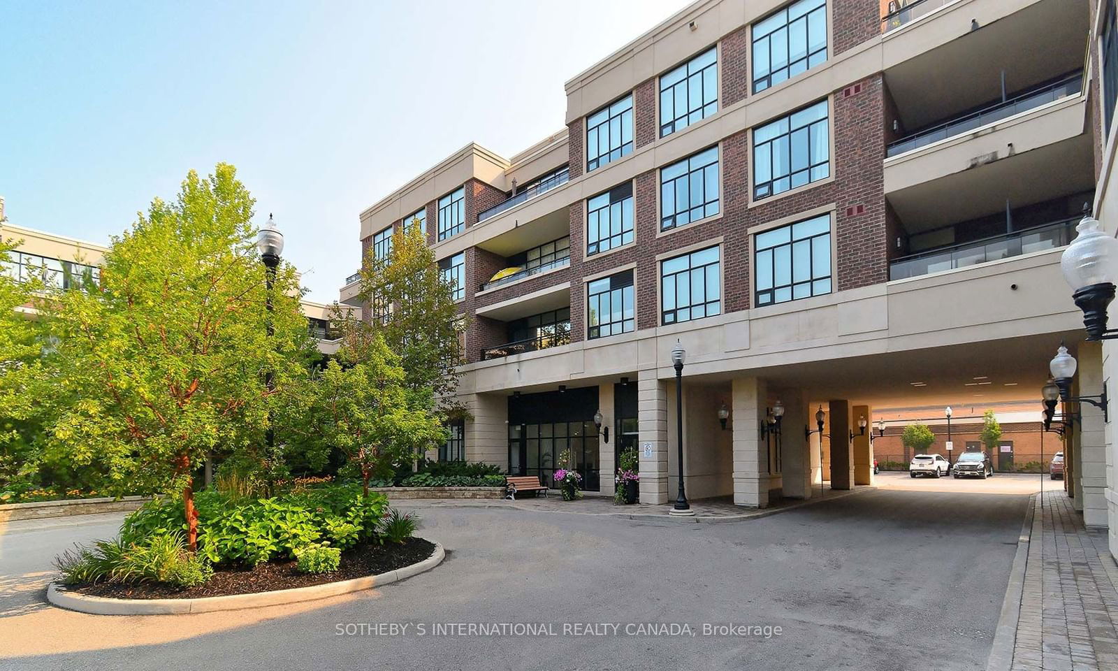 2396 Major Mackenzie Dr, unit 407 for sale - image #3