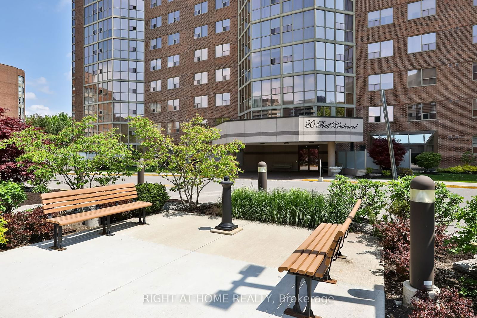 20 Baif Blvd, unit 1406 for sale - image #1