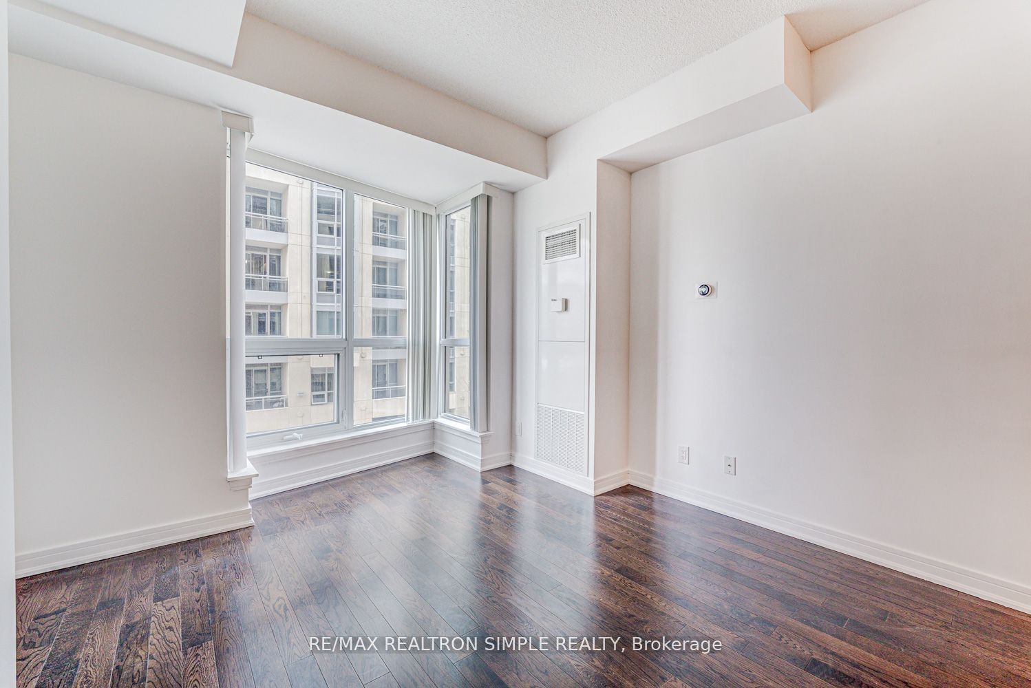 9205 Yonge St, unit 311 for sale - image #10