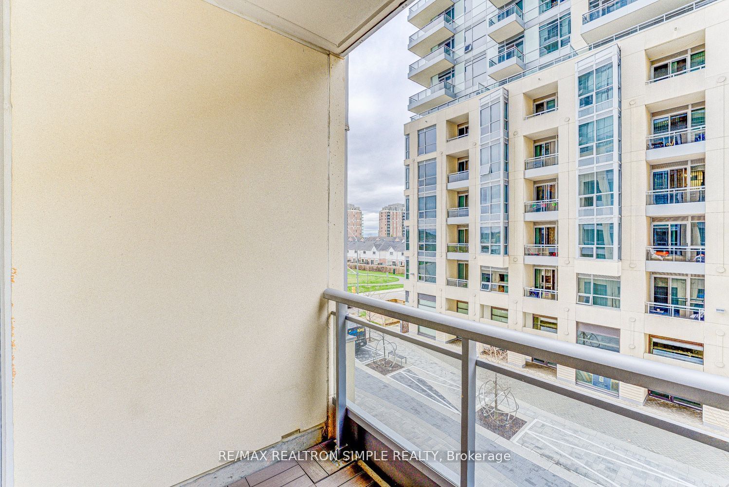 9205 Yonge St, unit 311 for sale - image #24