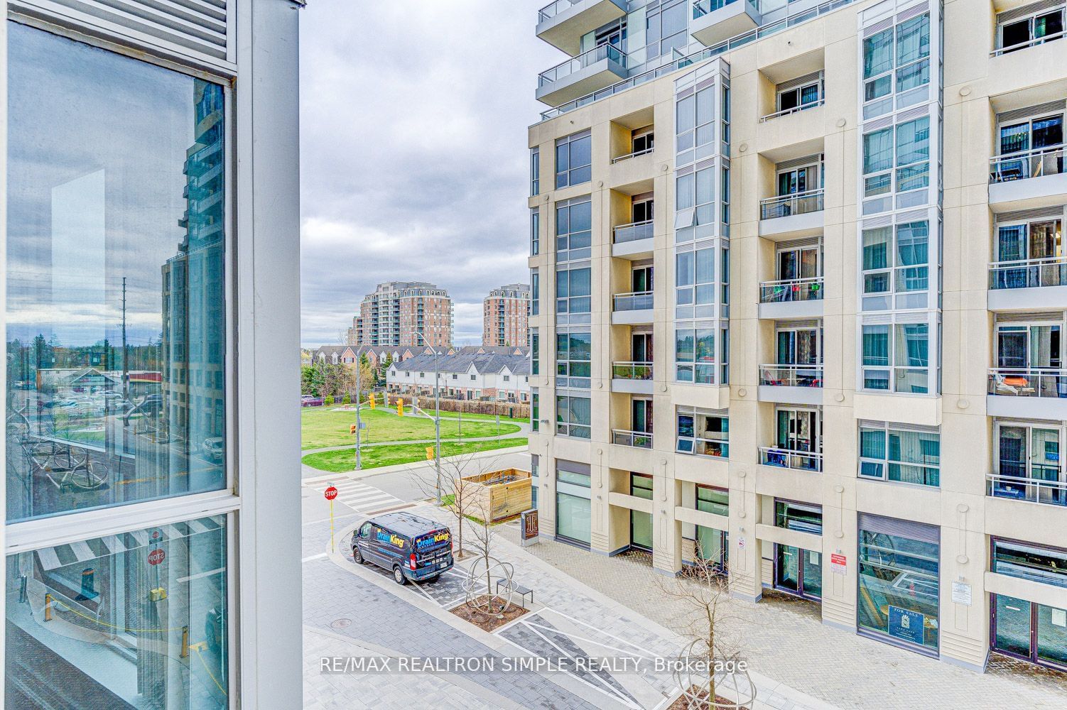 9205 Yonge St, unit 311 for sale - image #29