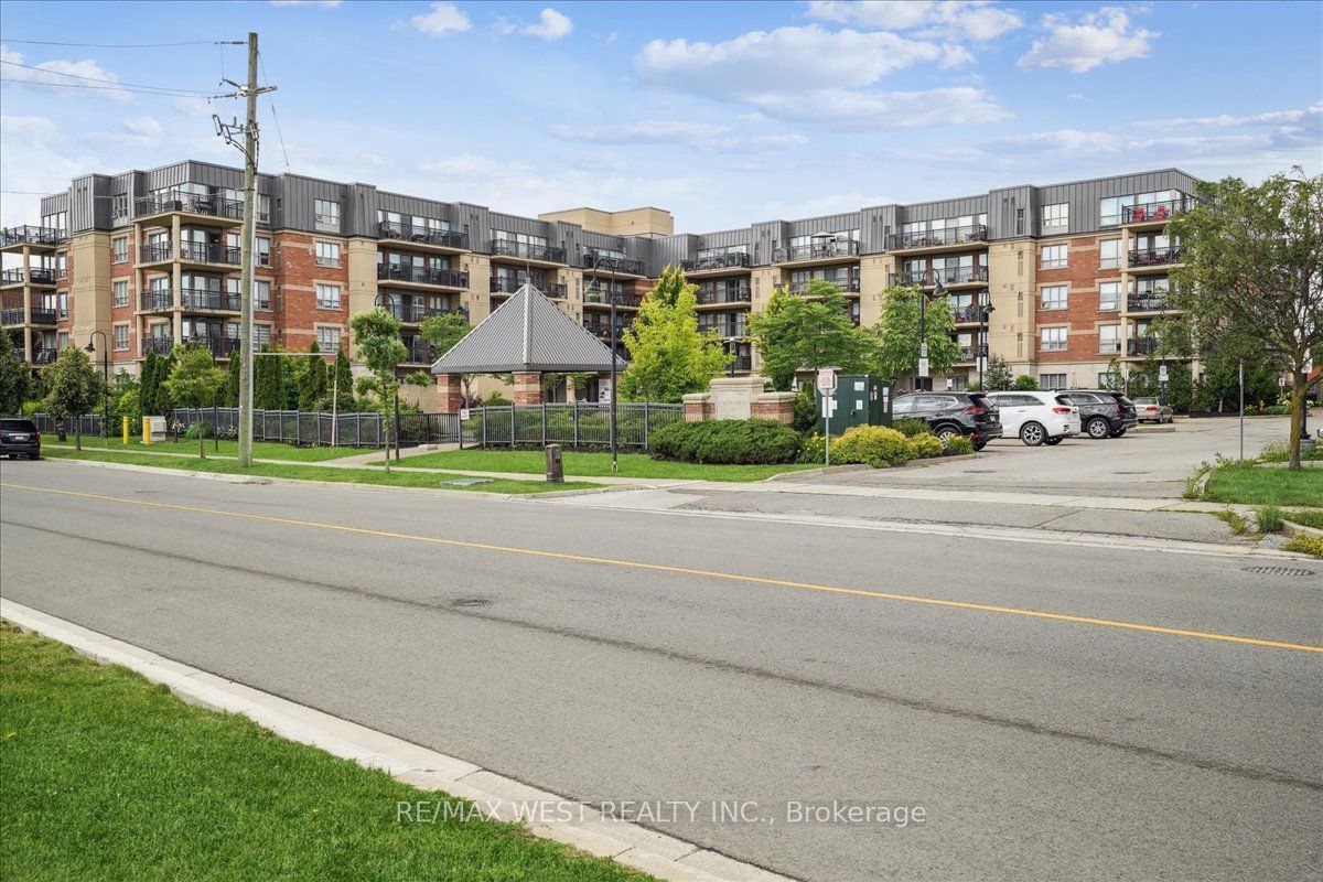 8026 Kipling Ave, unit 308 for sale - image #1