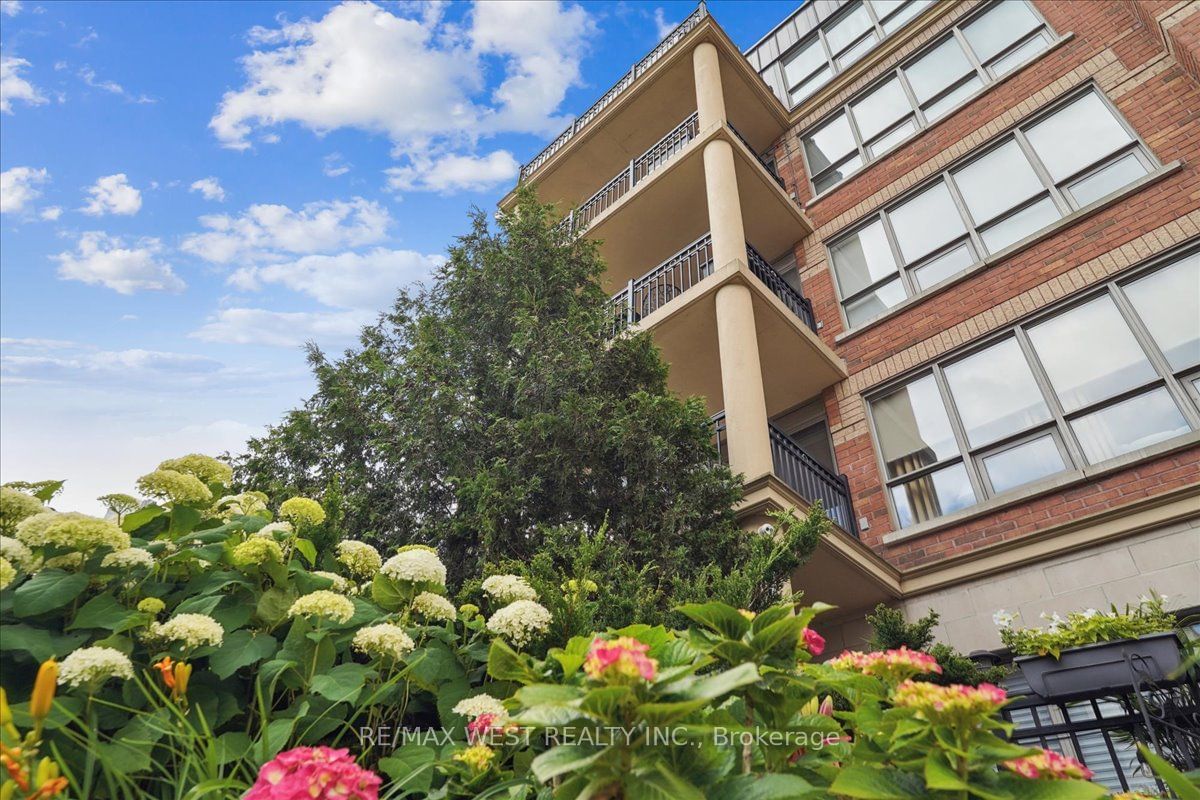 8026 Kipling Ave, unit 308 for sale - image #2