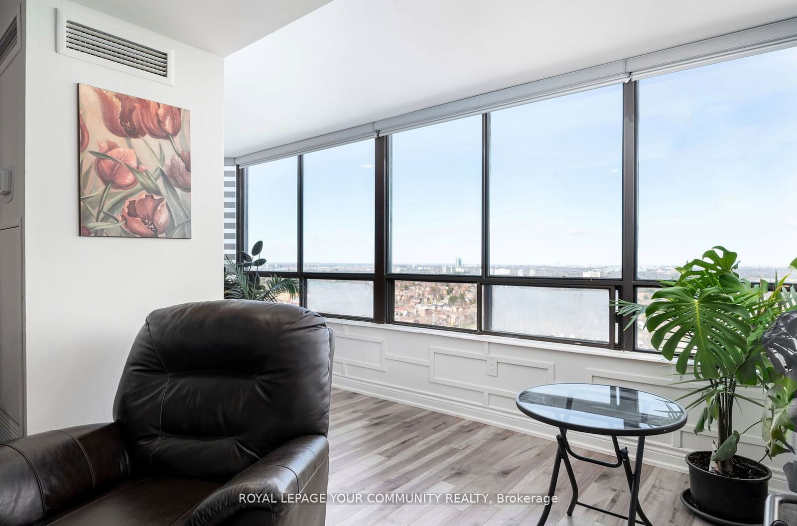 7601 Bathurst St, unit 1601 for sale