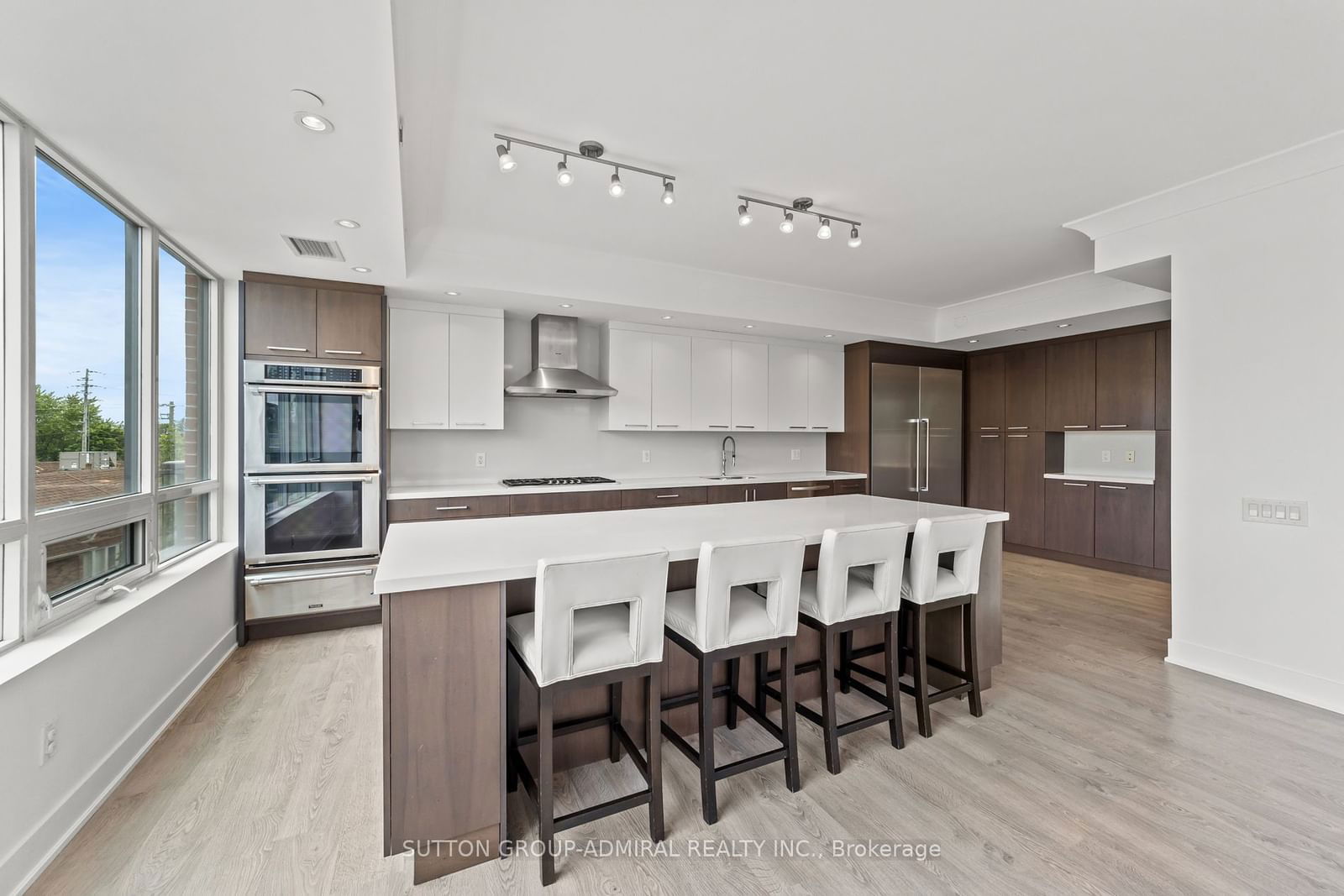 7608 Yonge St, unit 514 for rent - image #14