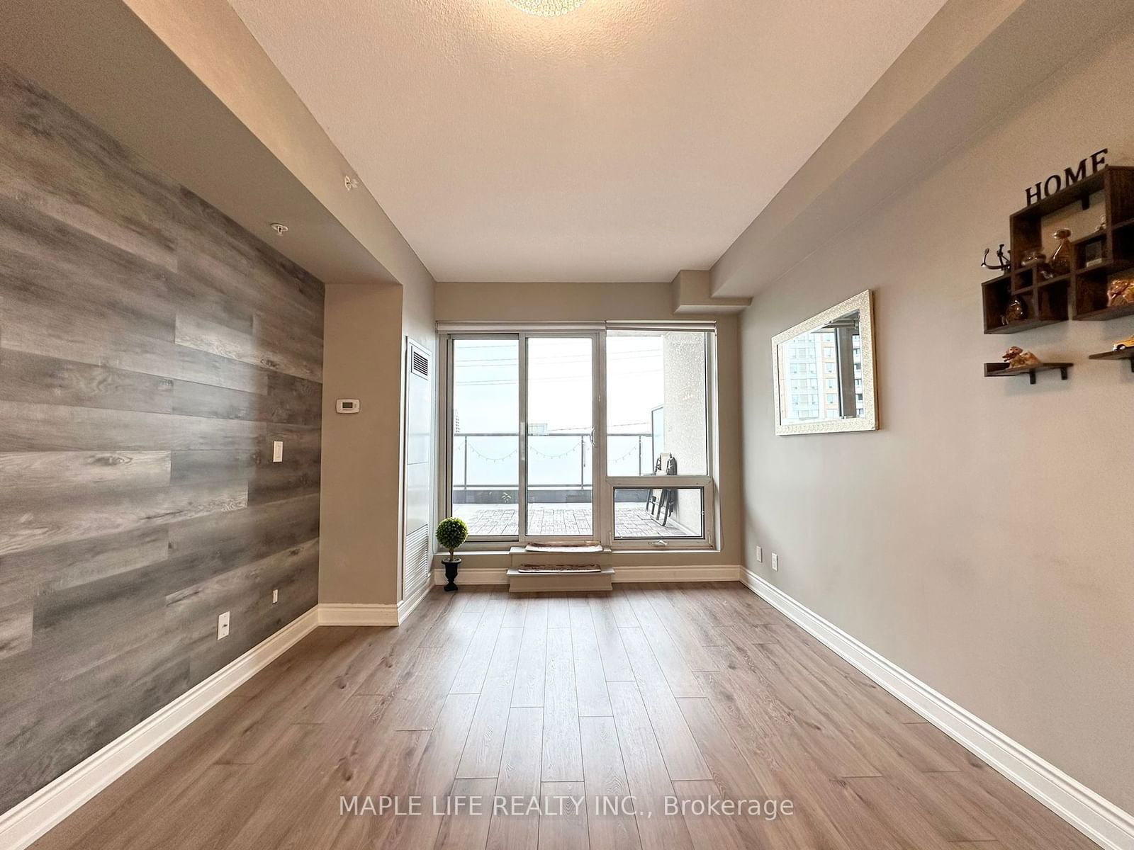 9090 Yonge St, unit 307 for sale - image #12