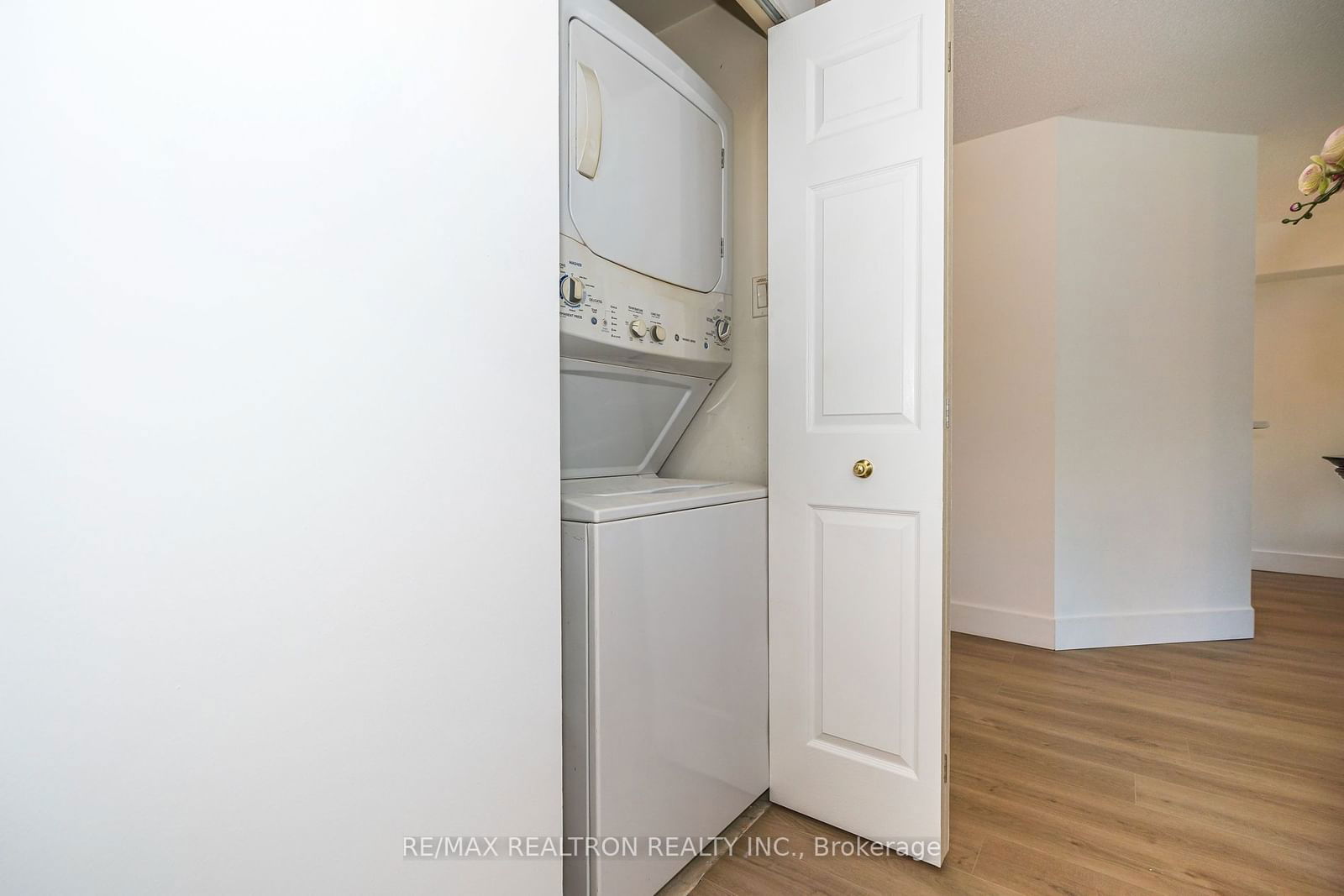 7825 Bayview Ave, unit 210 for sale - image #22