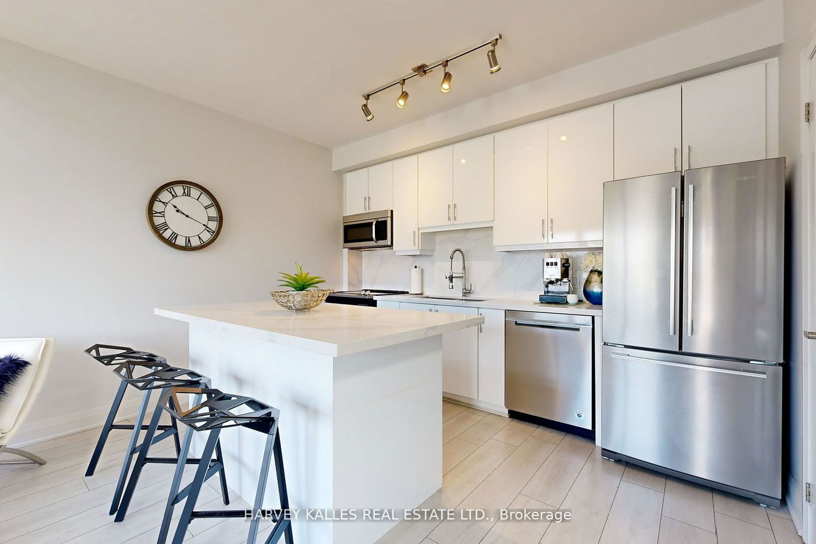 12 Woodstream Blvd, unit 116 for sale - image #8