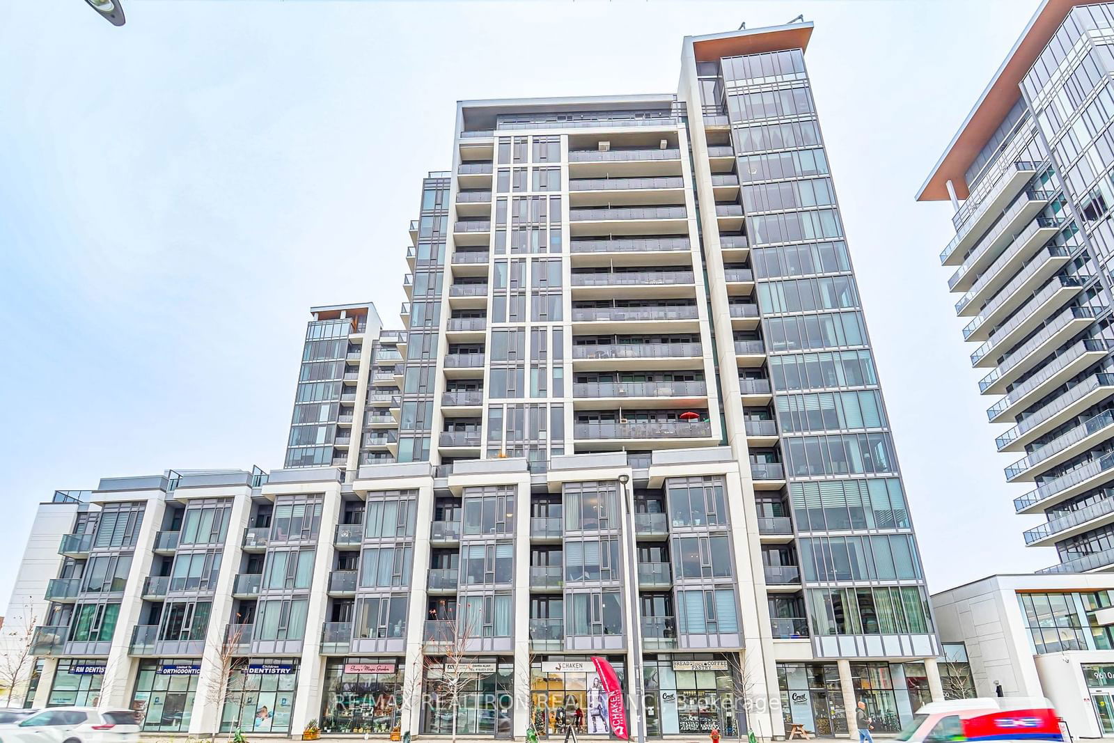 9600 Yonge St, unit 1109 for sale - image #2