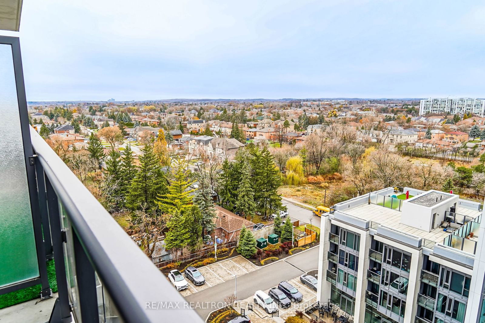 9600 Yonge St, unit 1109 for sale - image #32