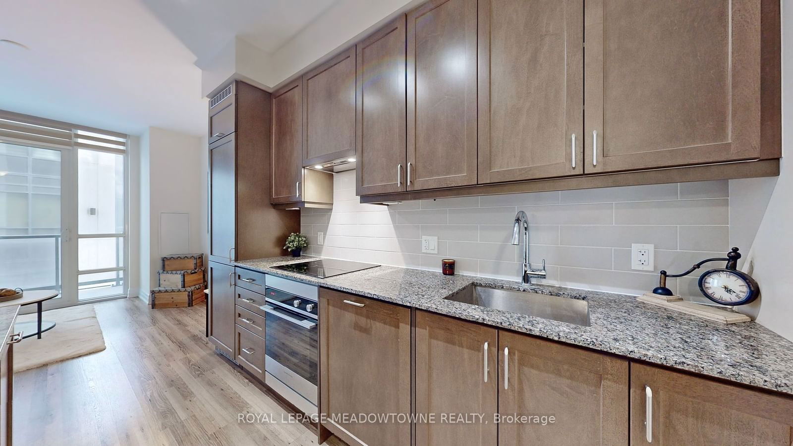 9085 Jane St, unit 208 for sale - image #19