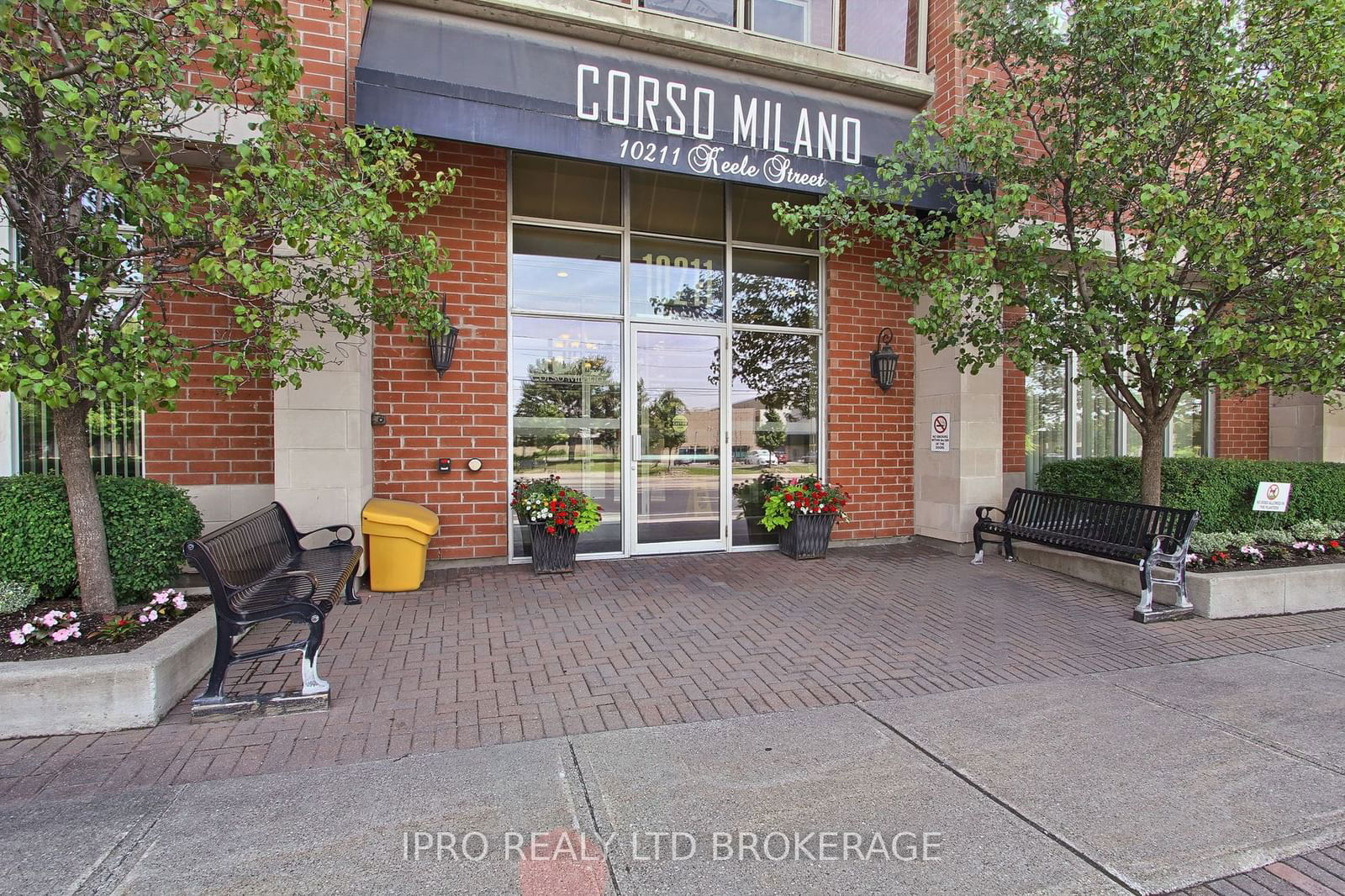 10211 Keele St E, unit 211 for sale - image #1