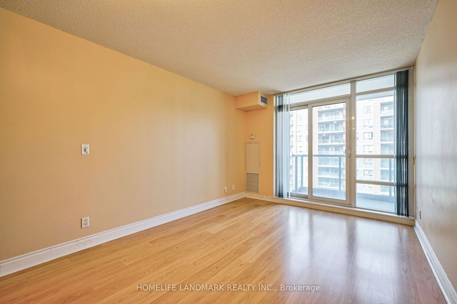 55 South Town Centre Blvd, unit 1109 for sale