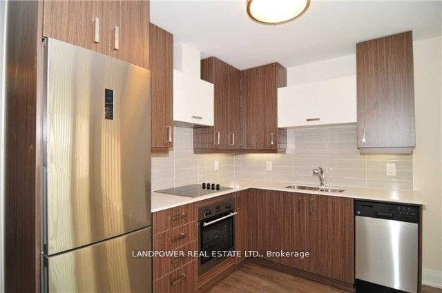 18 Uptown Dr, unit 825 for rent - image #2