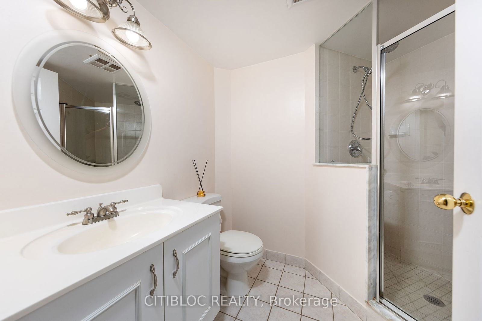 1 Emerald Lane, unit 508 for rent - image #24