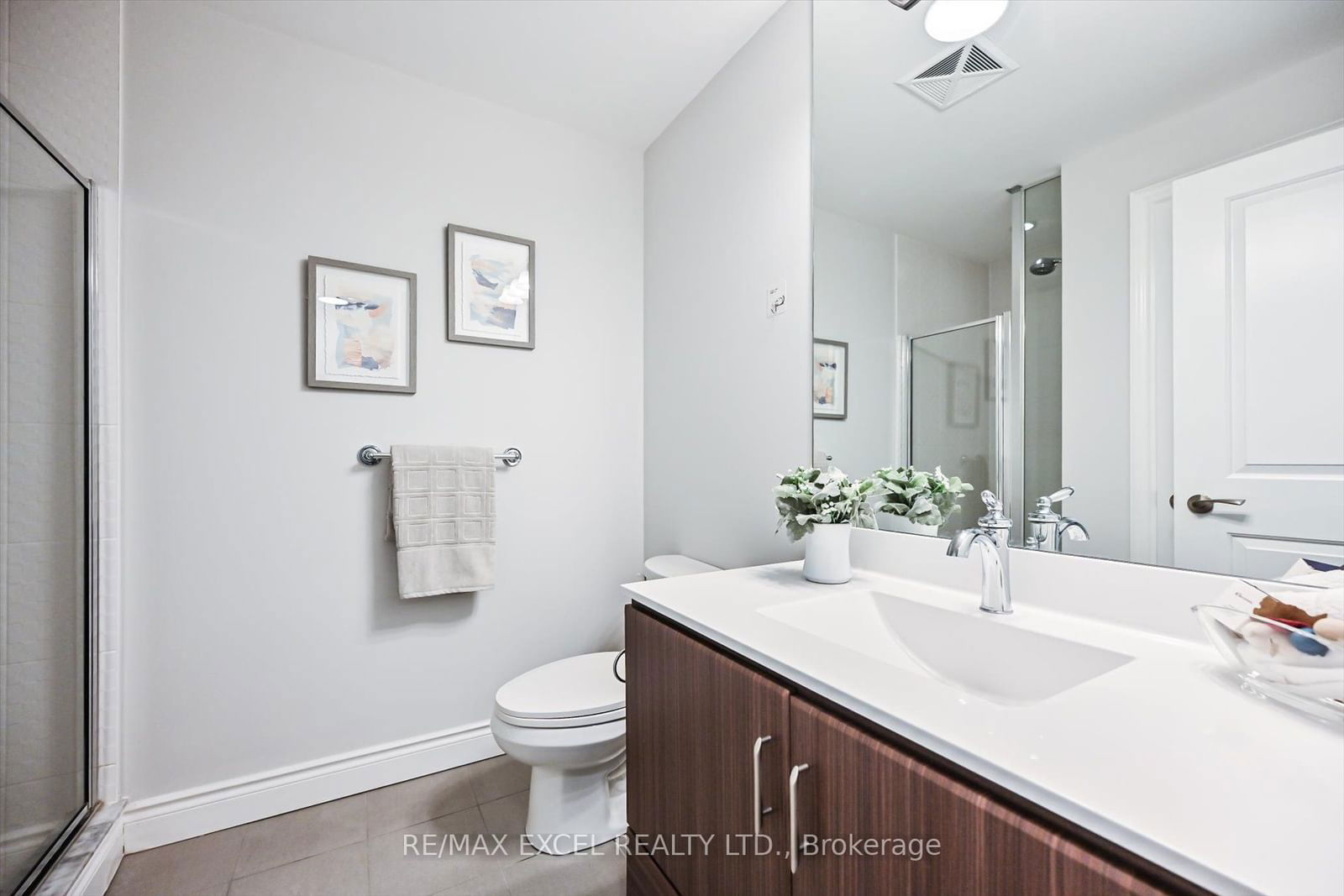 89 South Town Centre Blvd, unit A112 for sale - image #23