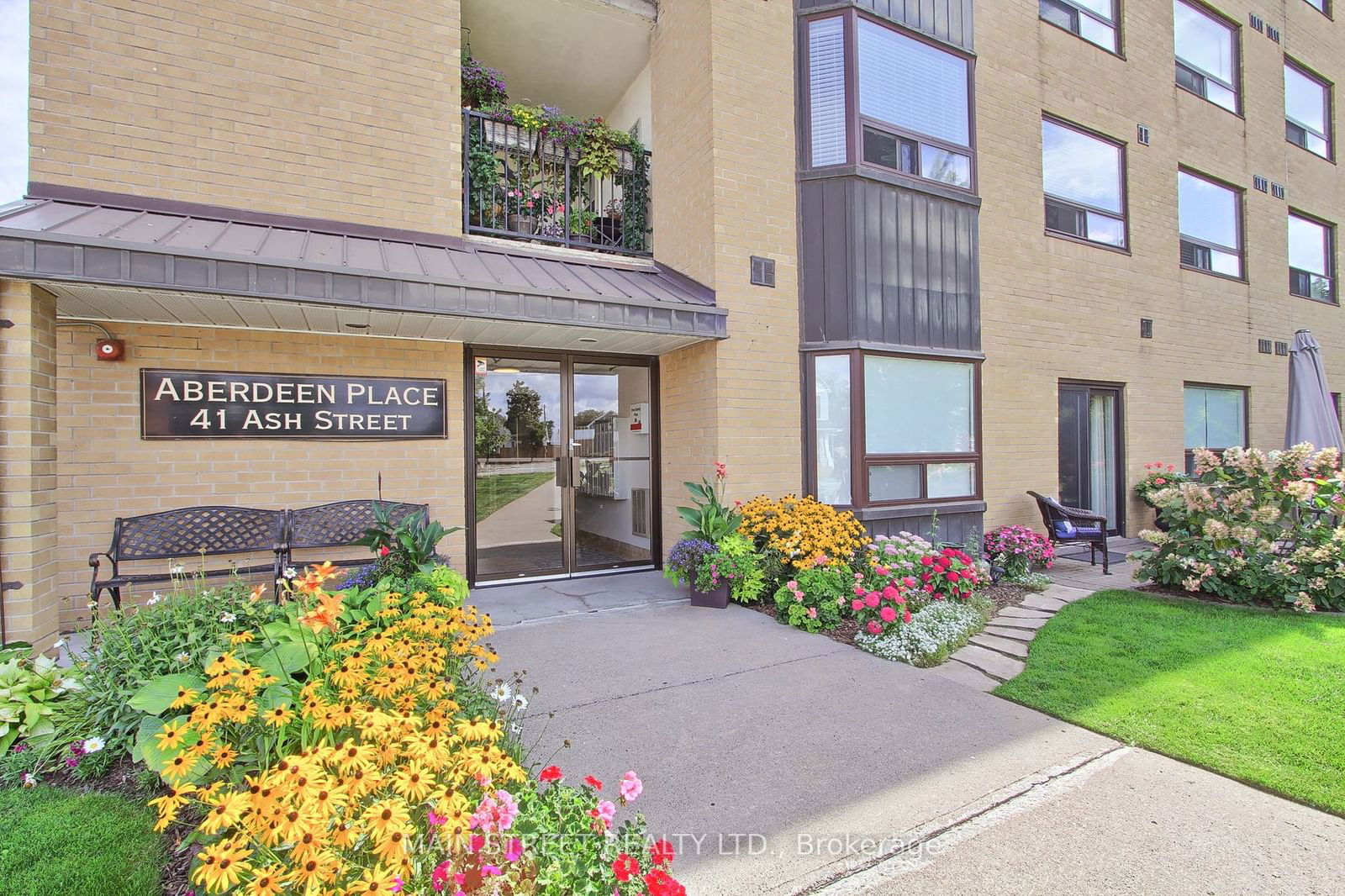 41 Ash St, unit 202 for sale - image #23