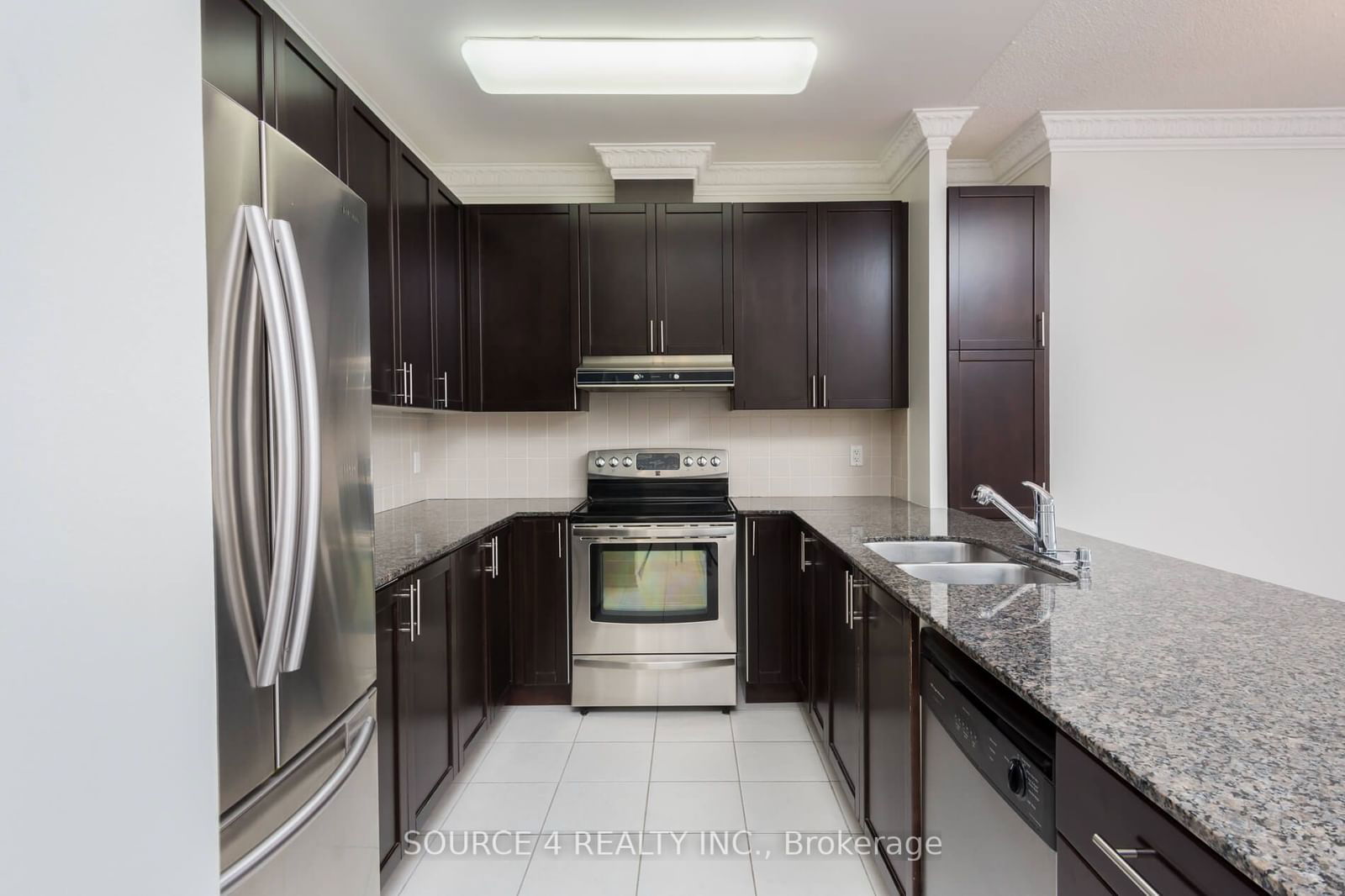 8026 Kipling Ave, unit 506 for sale - image #5