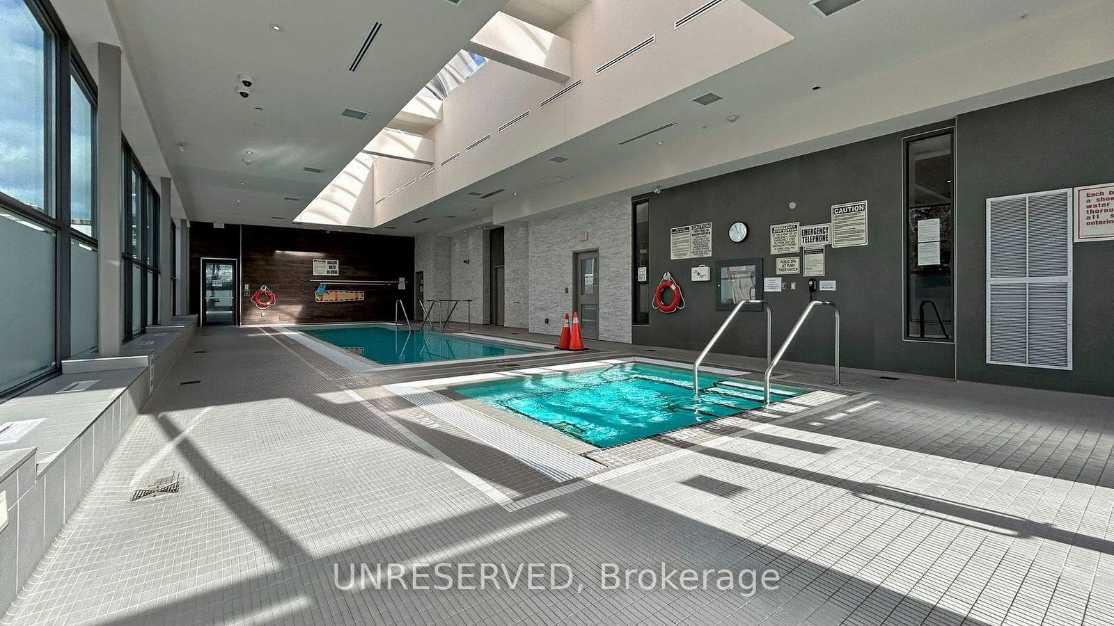 9618 Yonge St, unit 205 for sale - image #32