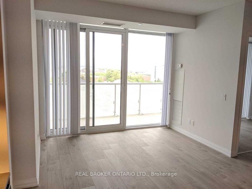 7895 Jane St, unit 614 for sale - image #4