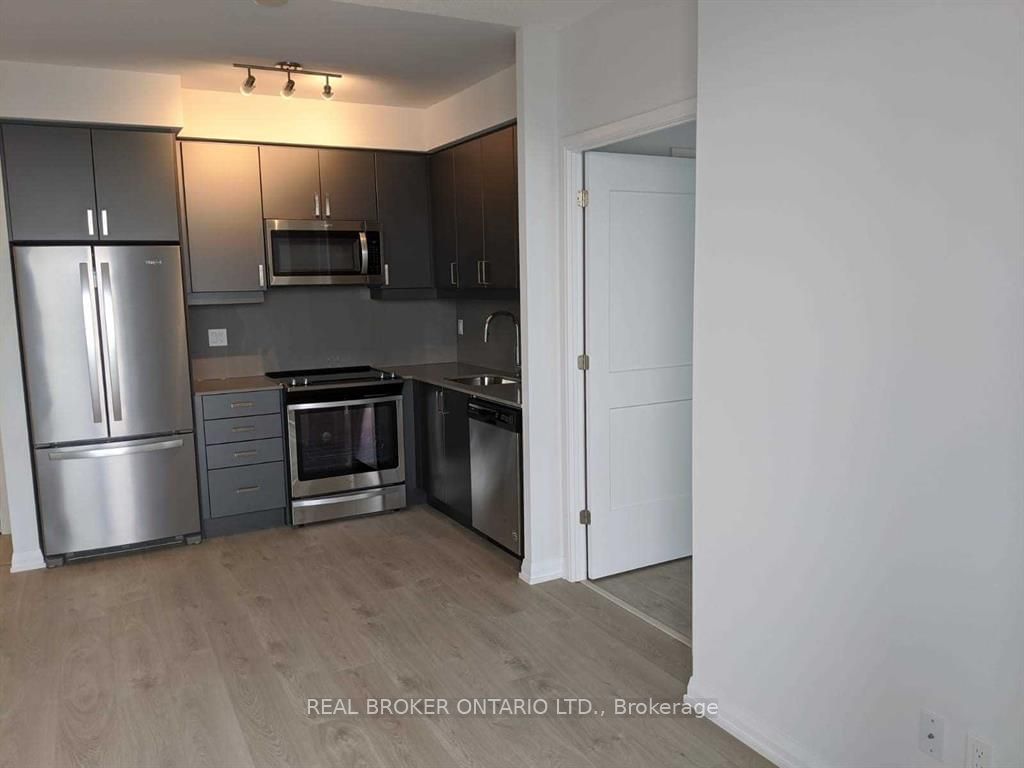 7895 Jane St, unit 614 for sale - image #6