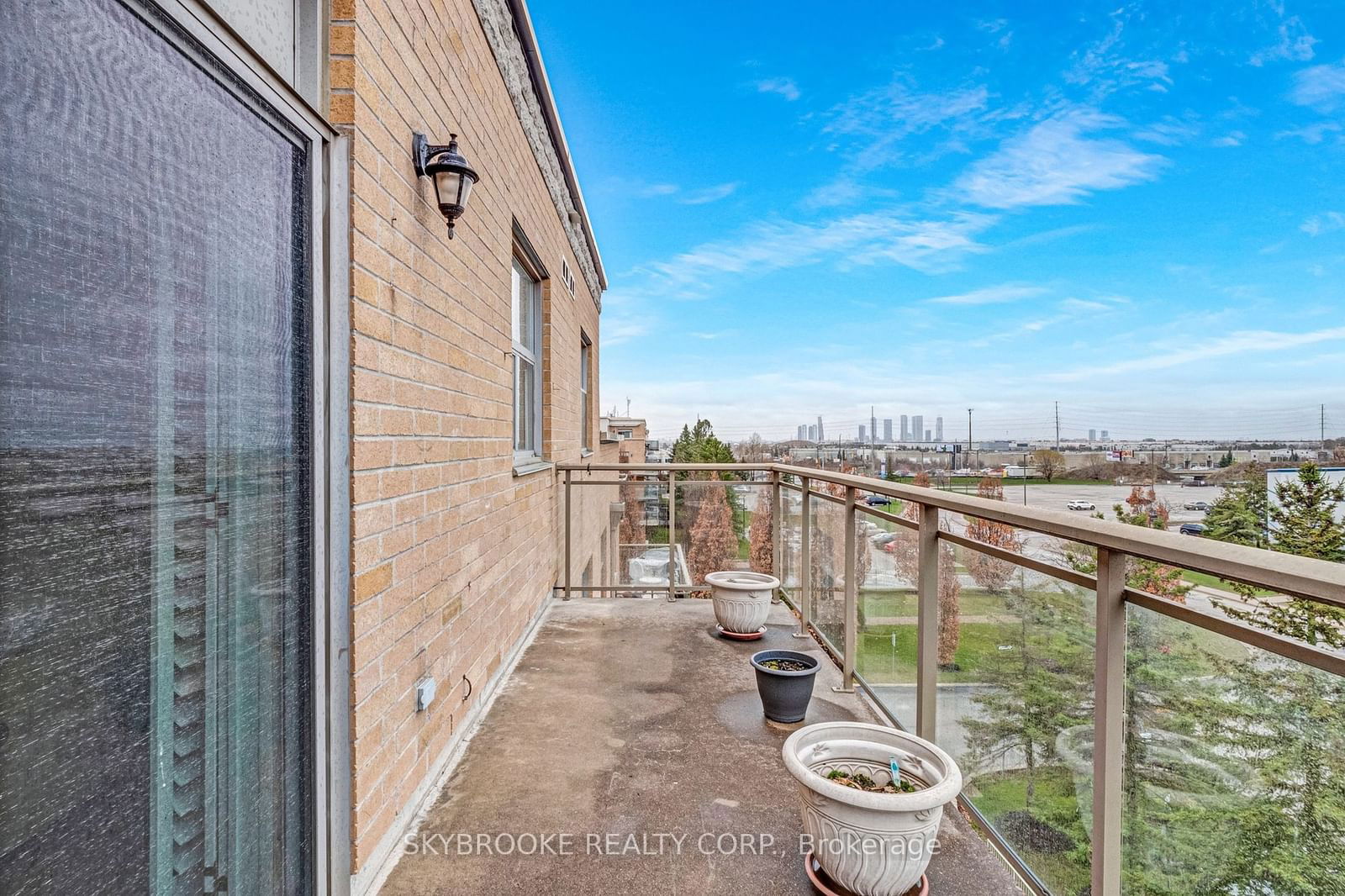 2506 Rutherford Rd, unit 510 for sale