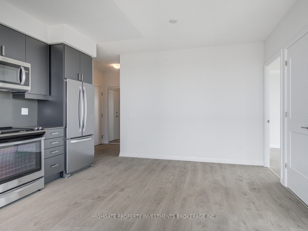 7895 Jane St, unit 3004 for rent - image #10