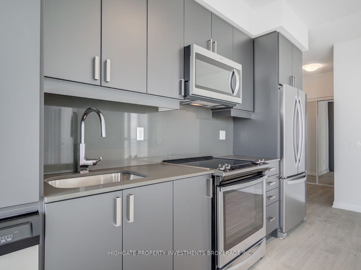 7895 Jane St, unit 3004 for rent - image #14