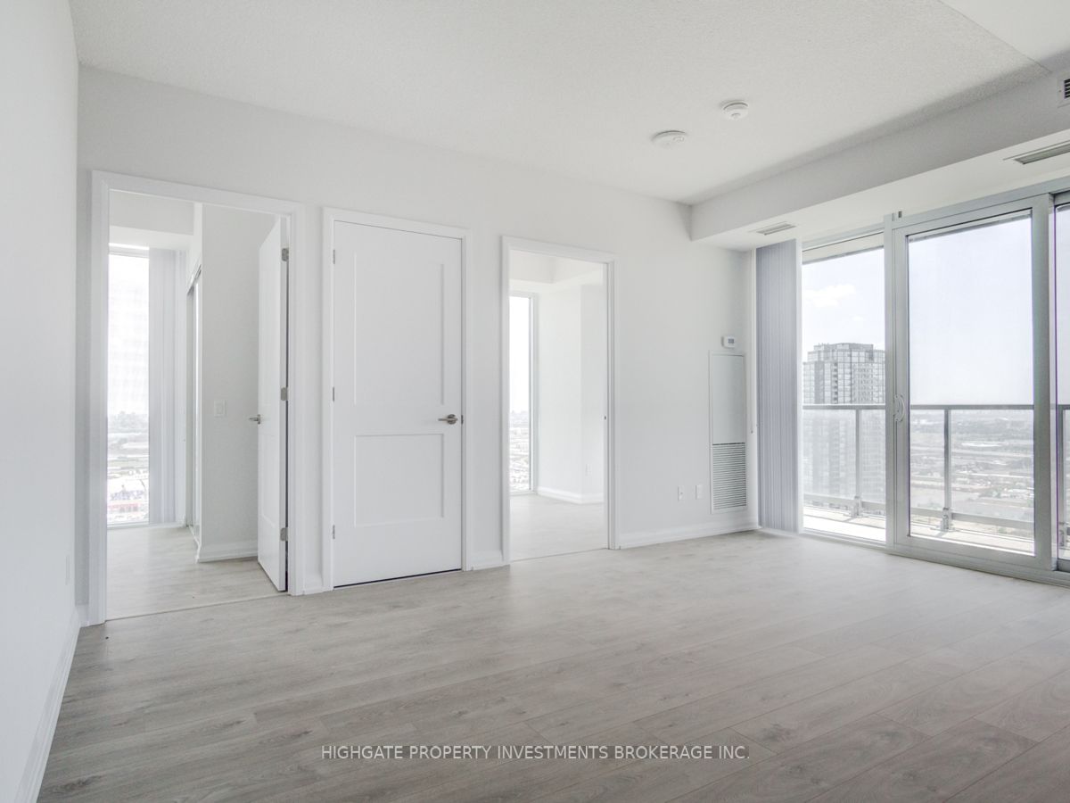 7895 Jane St, unit 3004 for rent - image #4