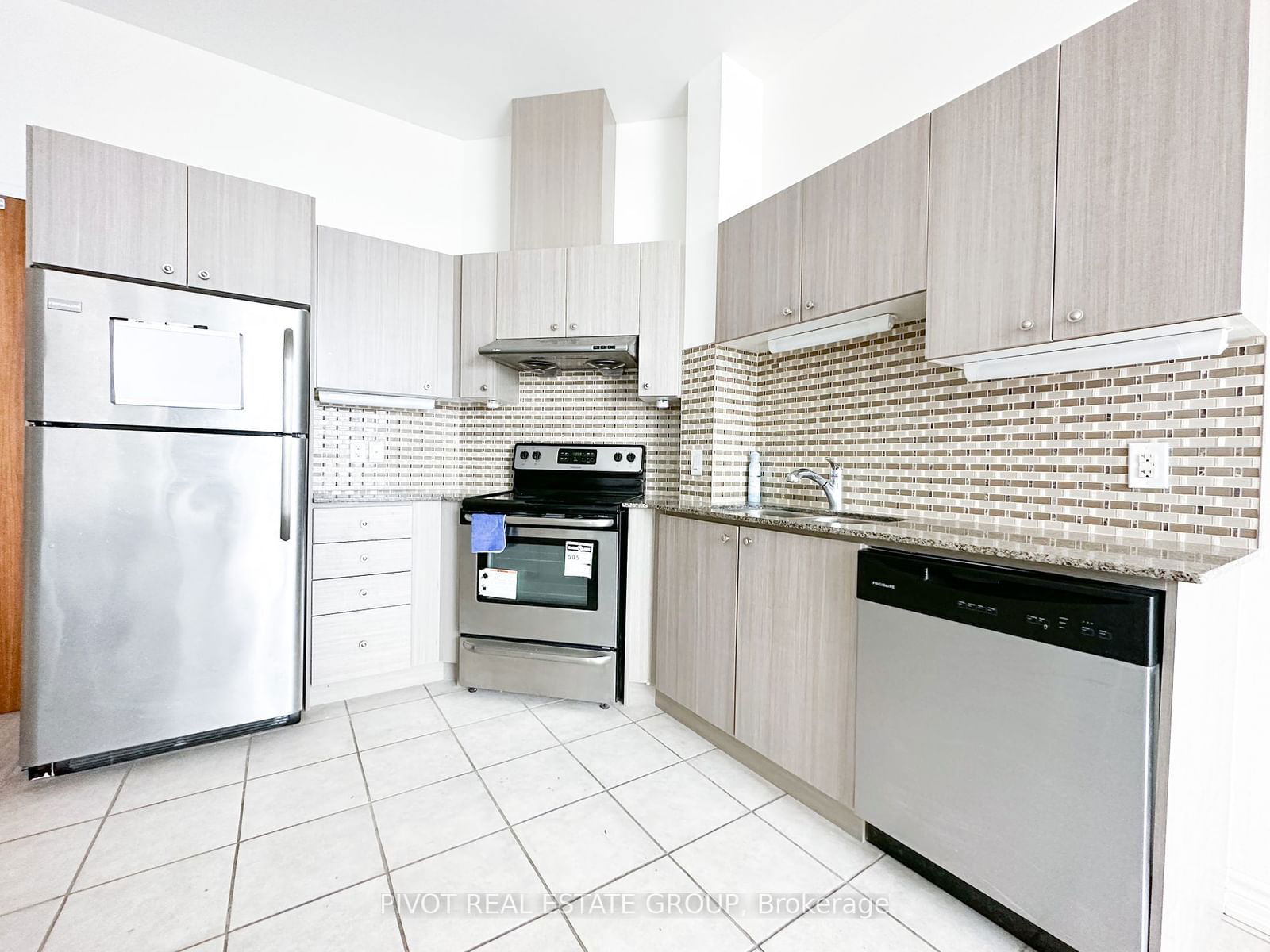 8323 Kennedy Rd, unit 119 for rent - image #3