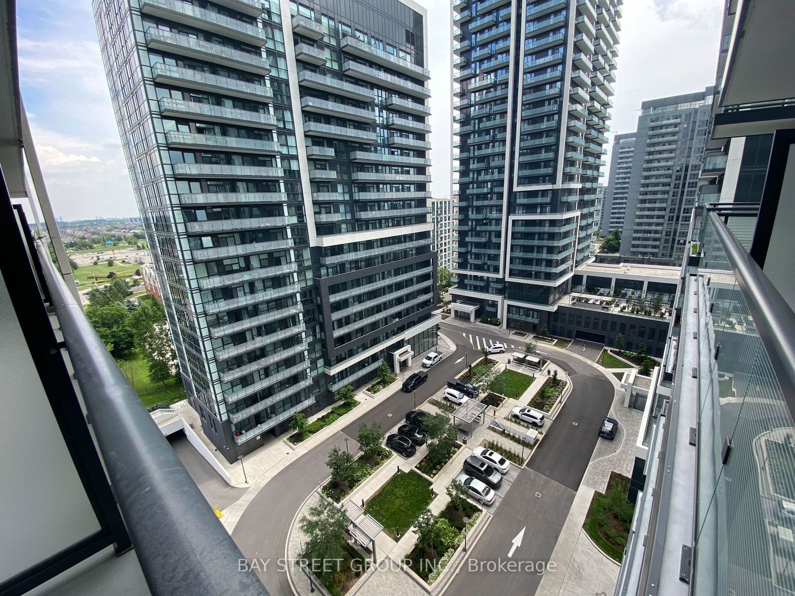 85 Oneida Cres, unit 1112 for rent