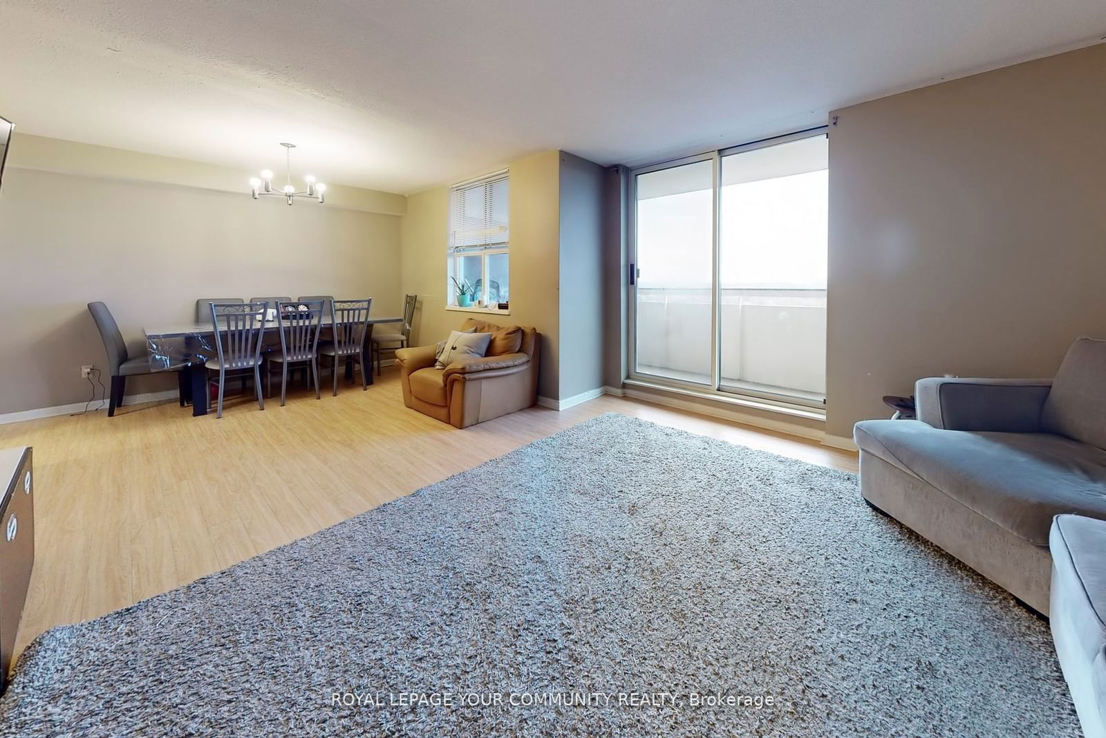 80 Inverlochy Blvd, unit 1210 for sale - image #4