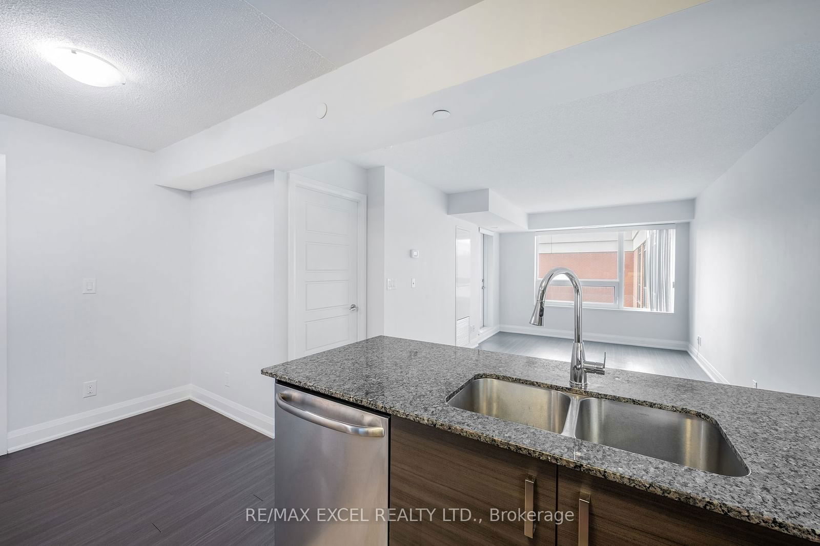 8200 Birchmount Rd, unit 705 for rent - image #13