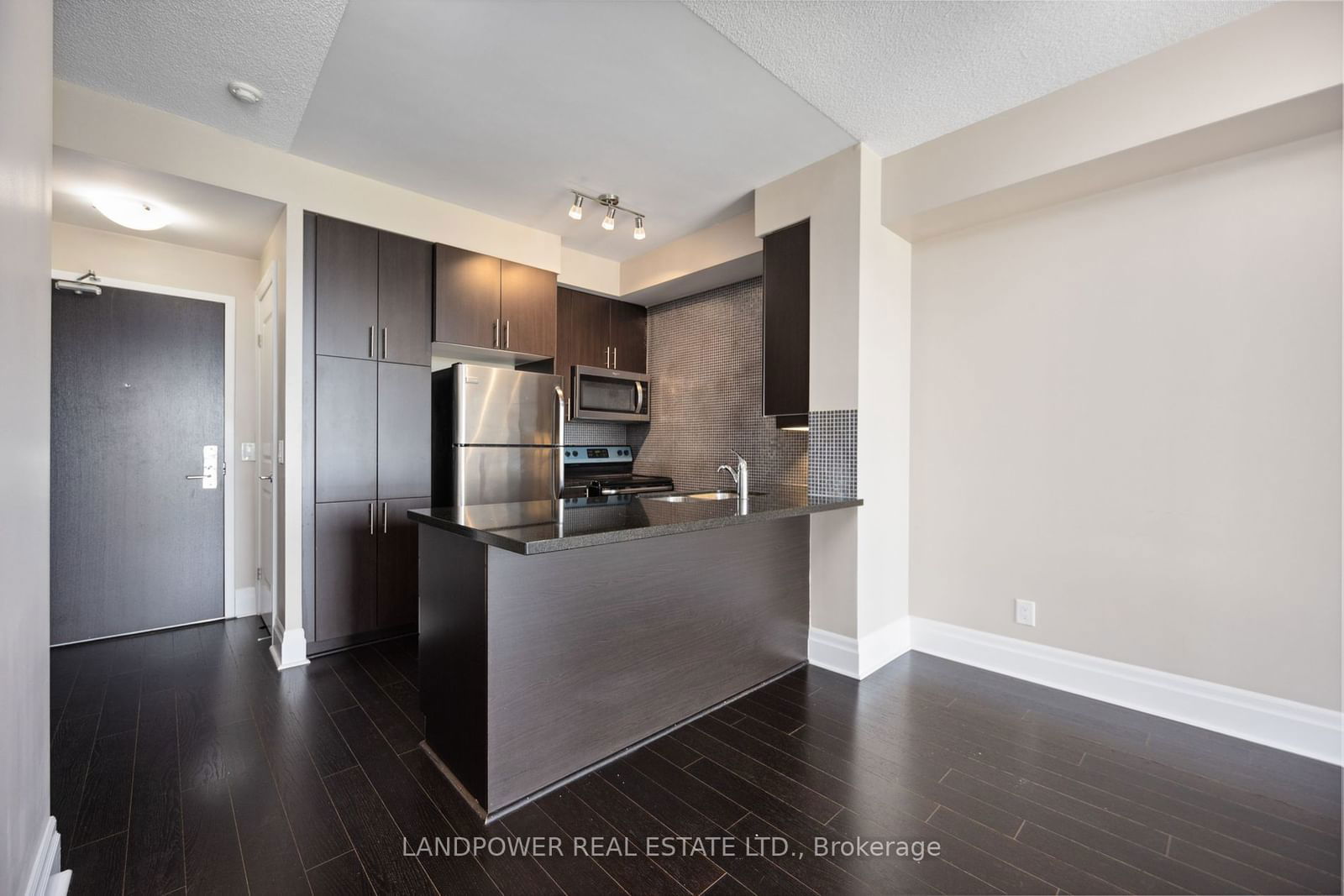 151 Upper Duke Cres, unit 806 for sale - image #3