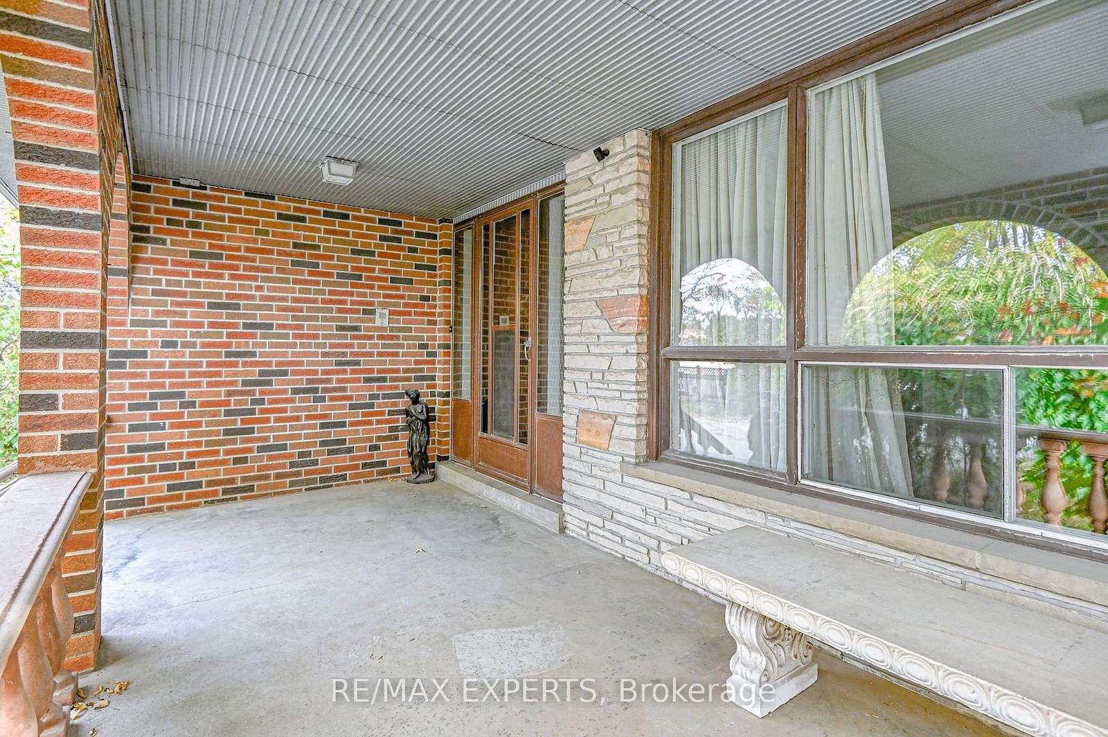 2396 Major Mackenzie Dr, unit 207 for sale - image #30