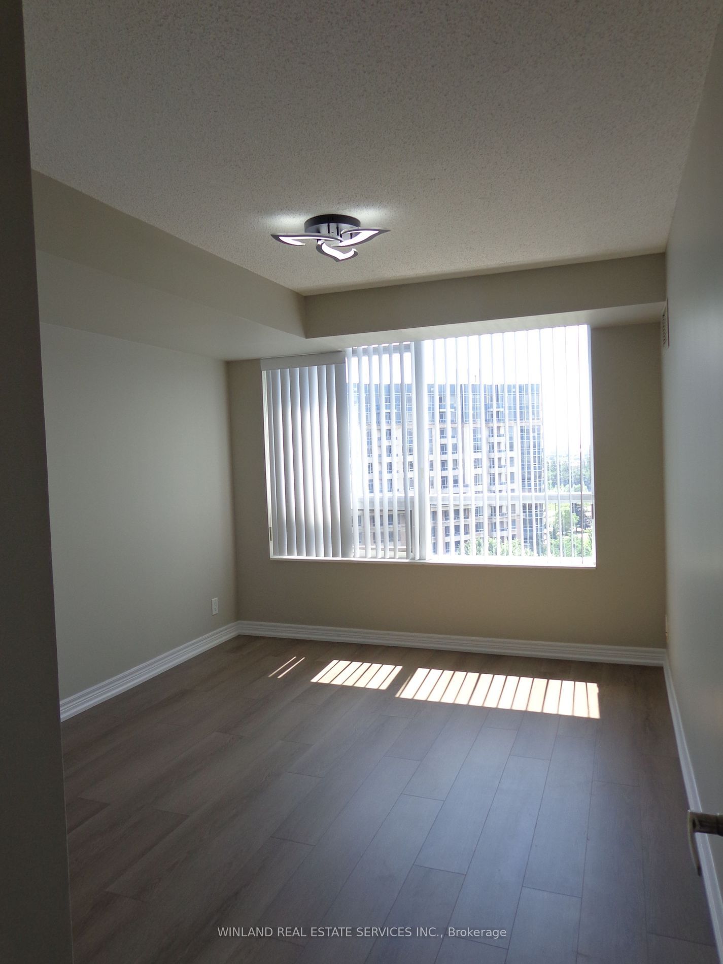 33 Cox Blvd, unit 1106 for sale - image #10