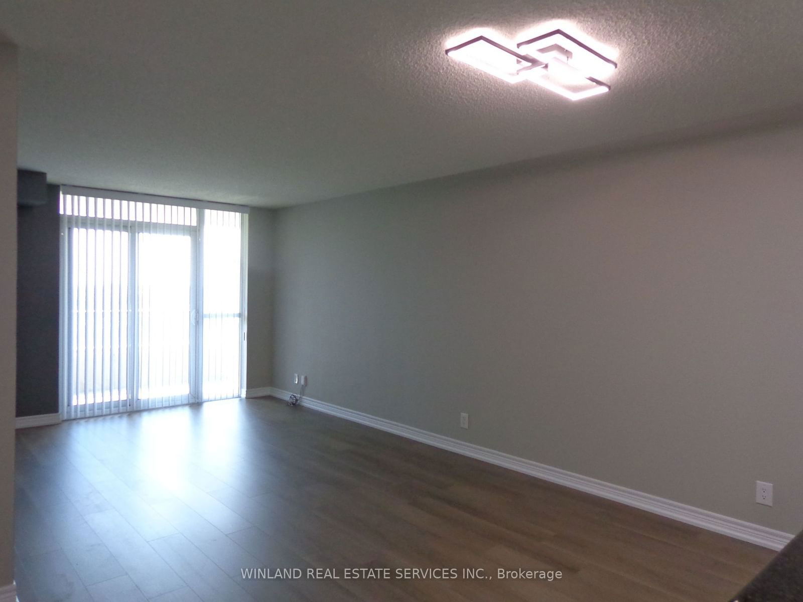 33 Cox Blvd, unit 1106 for sale - image #4