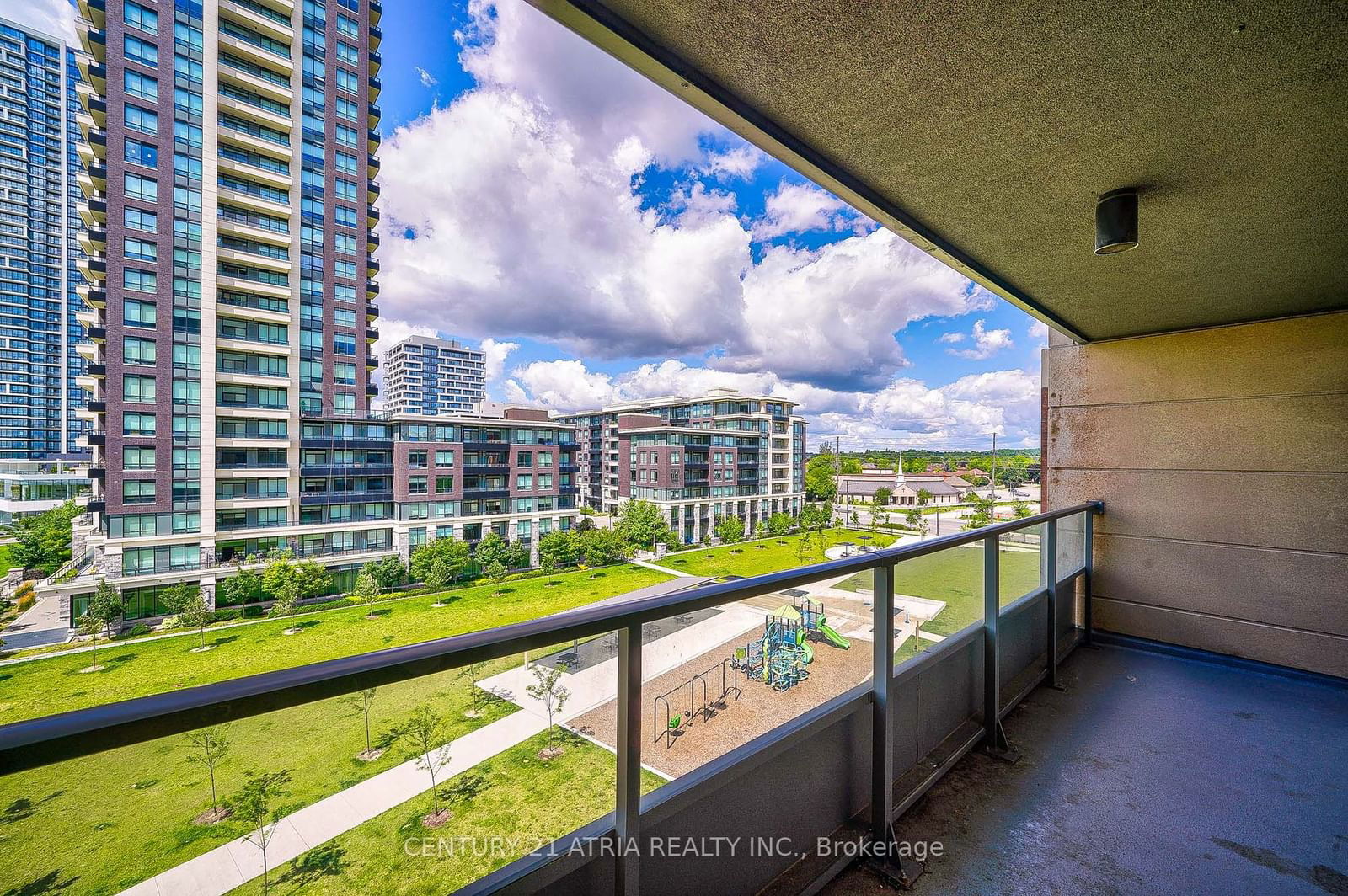 18 Uptown Dr, unit 725 for rent - image #26