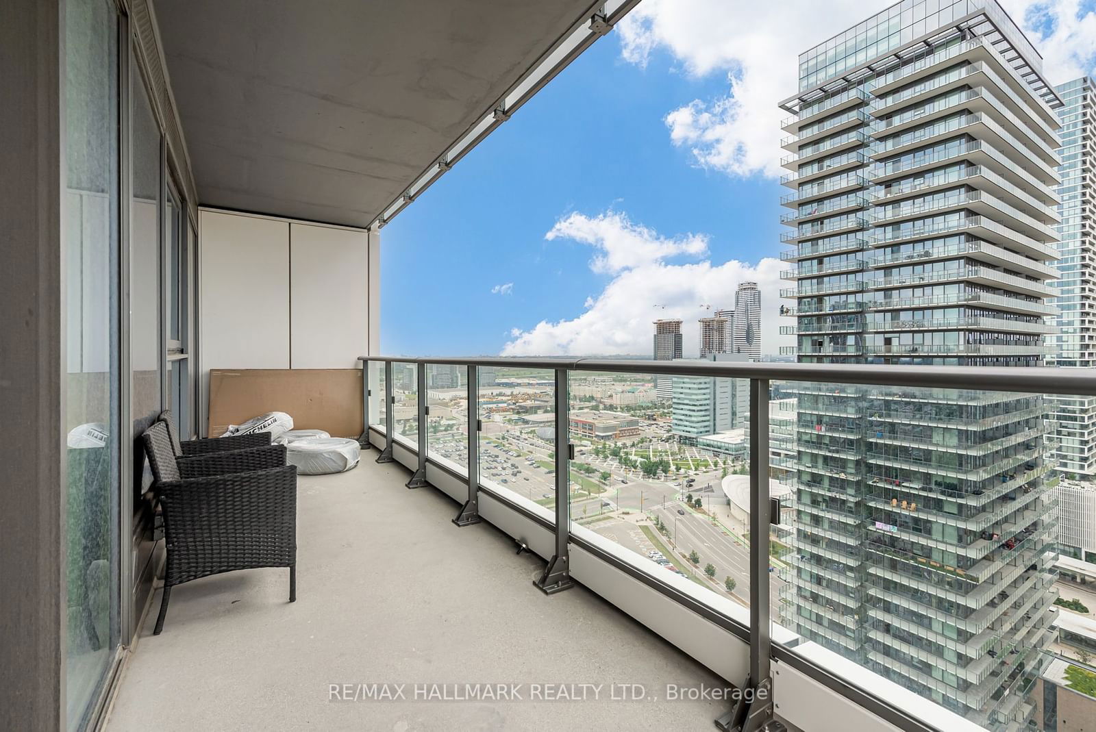 7890 Jane St, unit 2606 for sale