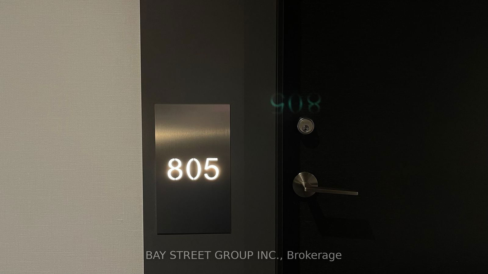 8868 Yonge St, unit 805E for rent