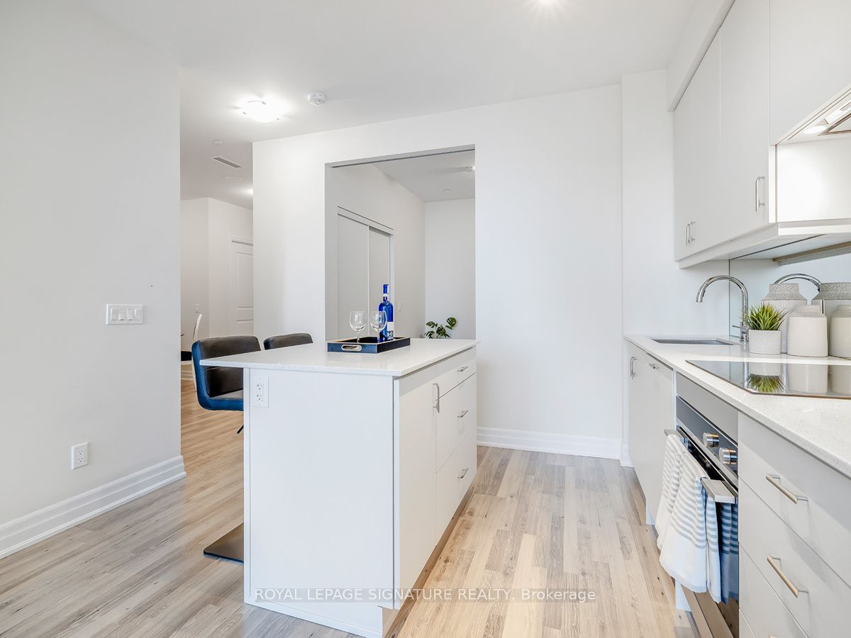 9075 Jane St, unit 1503 for sale - image #12