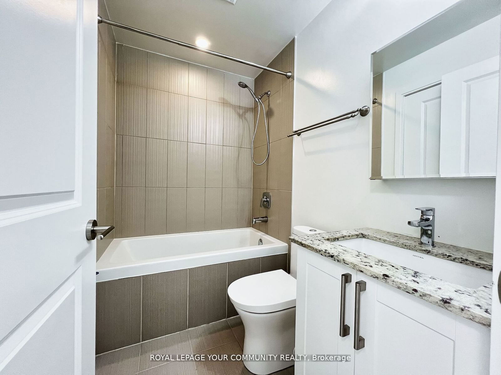 9608 Yonge St, unit 1202A for sale - image #6