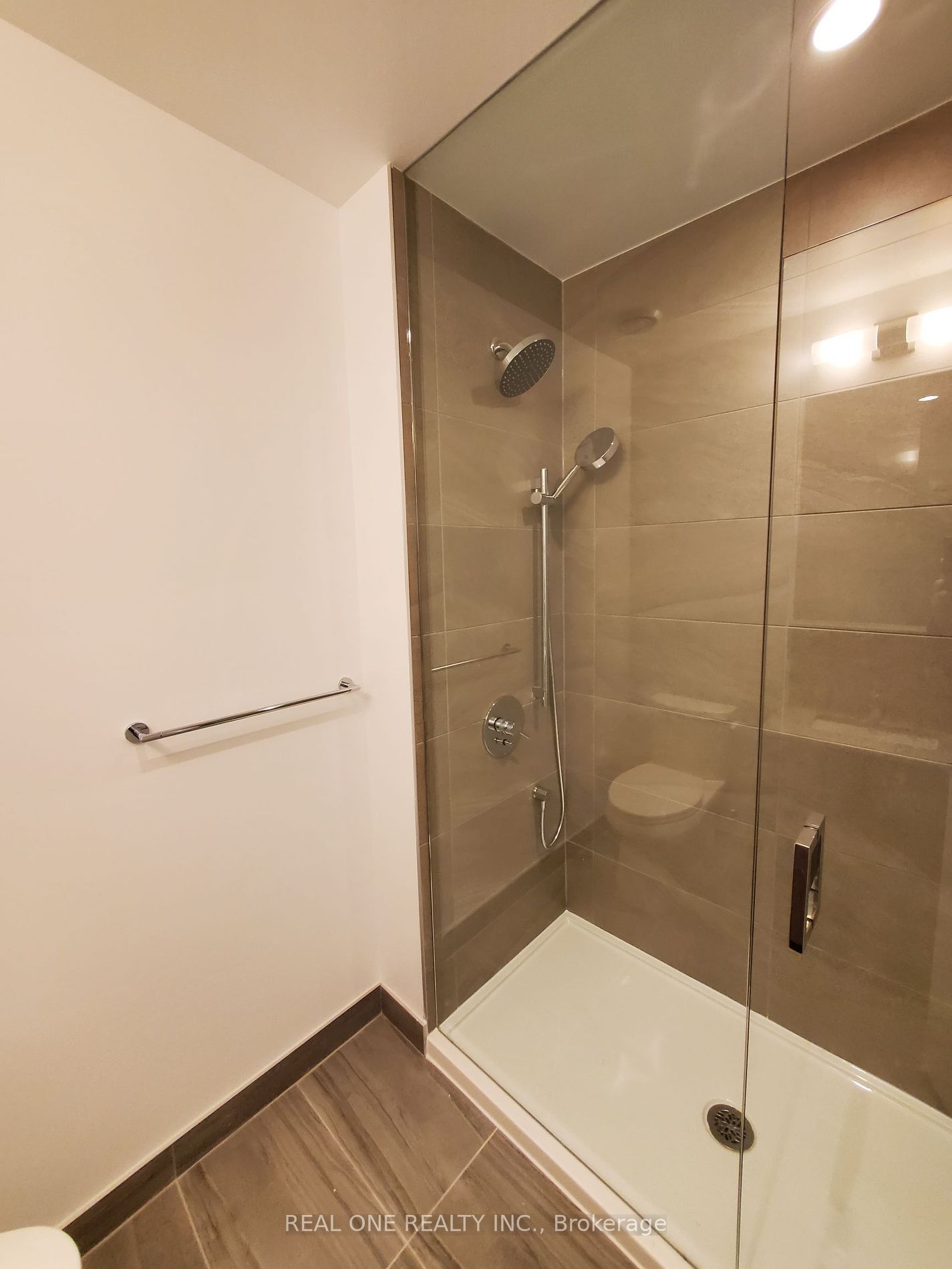 5 Buttermill Ave, unit 4108 for rent - image #9