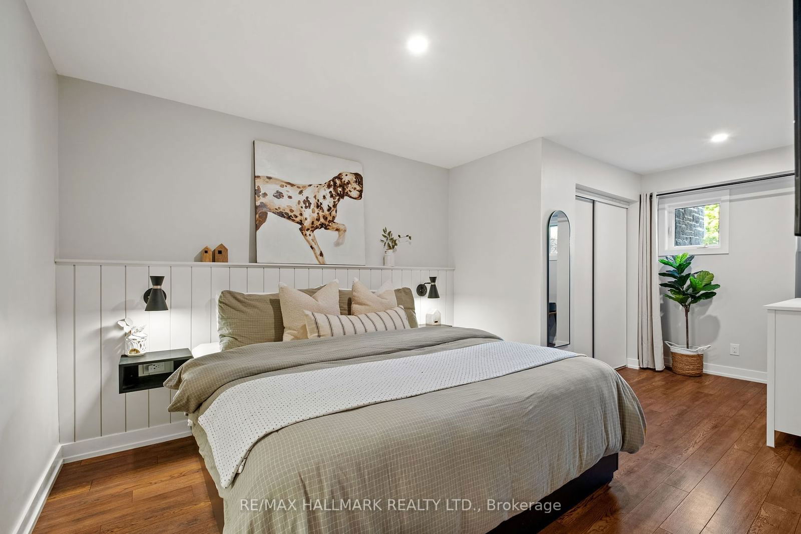 2 Dunsheath Way, unit 105 for sale - image #24