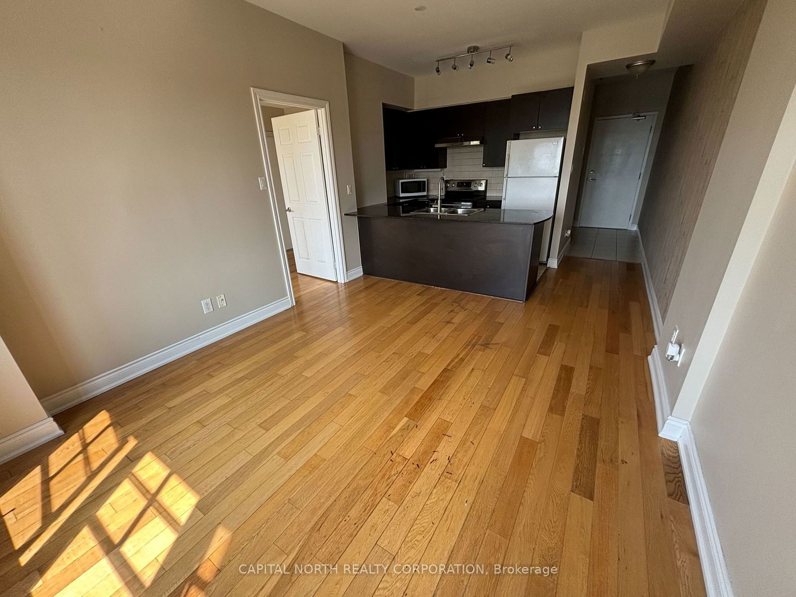 10211 Keele St, unit 217 for sale - image #10